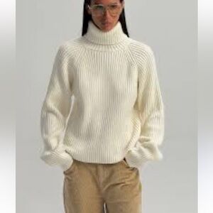 Cream Knit Turtleneck Sweater Belle Sleeve Size Small Cotton